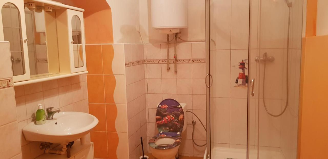 Apartman Namesti Horni Blatna Exterior photo